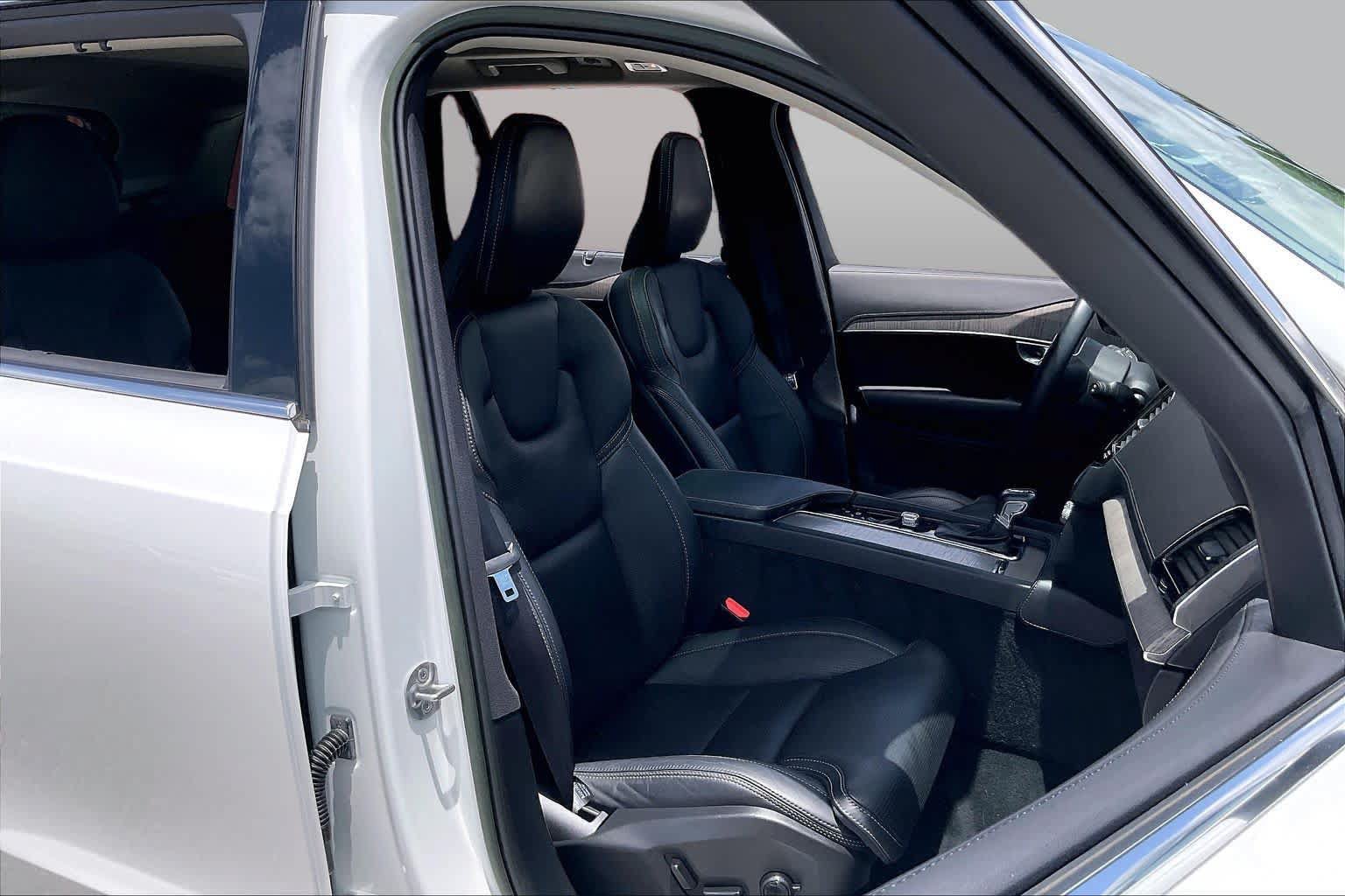 Used 2022 Volvo XC90 T6 Inscription w/ Climate Package AWD/4WD image 9