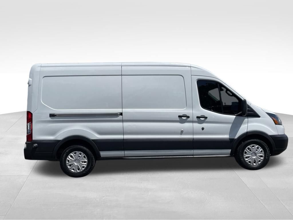 Used 2016 Ford Transit 150 148 Medium Roof RWD image 4