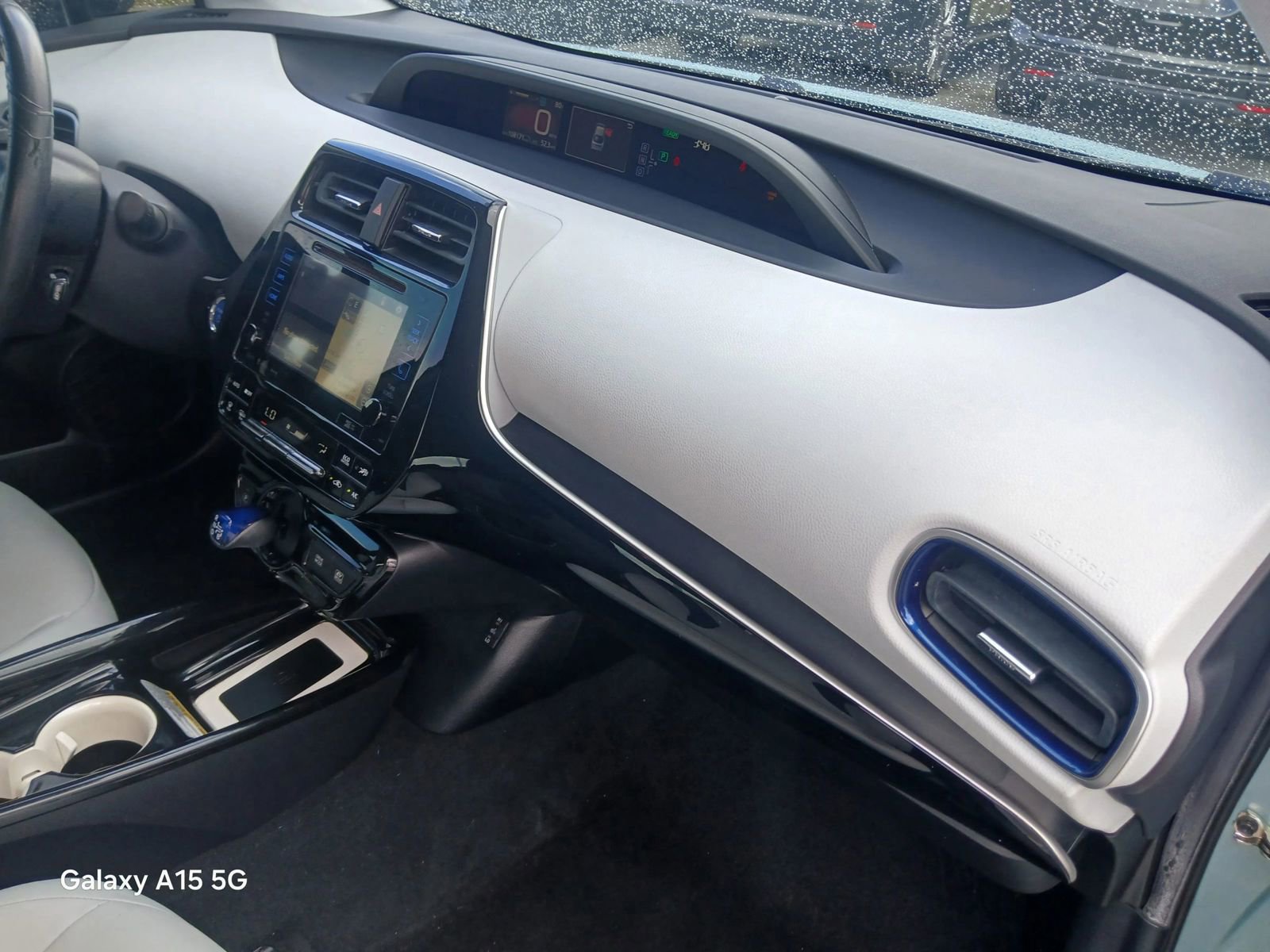 Used 2016 Toyota Prius Four Touring FWD image 19