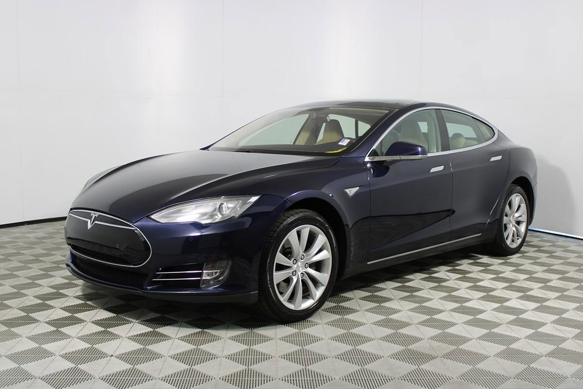Used 2013 Tesla Model S Performance RWD image 34