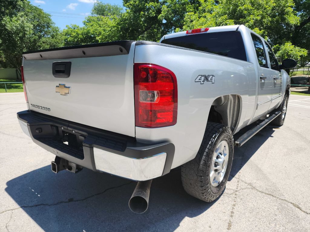 Used 2014 Chevrolet Silverado 2500 LT AWD/4WD image 9