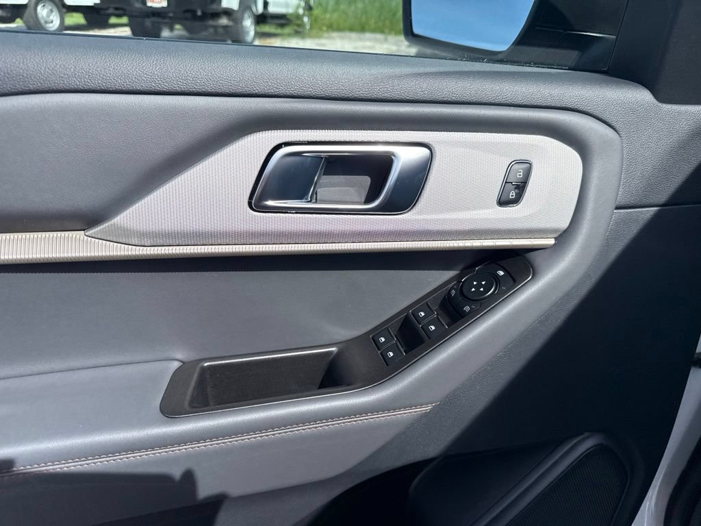 New 2027 Ford Explorer Active w/ Active Comfort Package AWD/4WD image 16