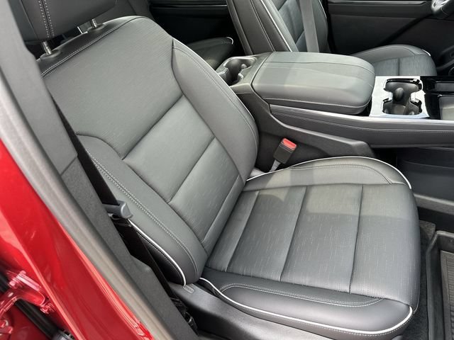 Used 2026 Buick Enclave Sport Touring w/ Power Package AWD/4WD image 29