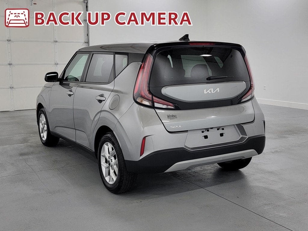 Used 2024 Kia Soul LX w/ Option Group 015 FWD image 6