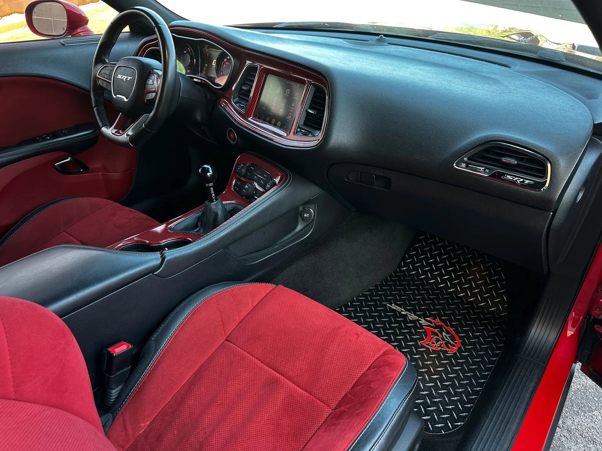 Used 2016 Dodge Challenger SRT Hellcat image 21