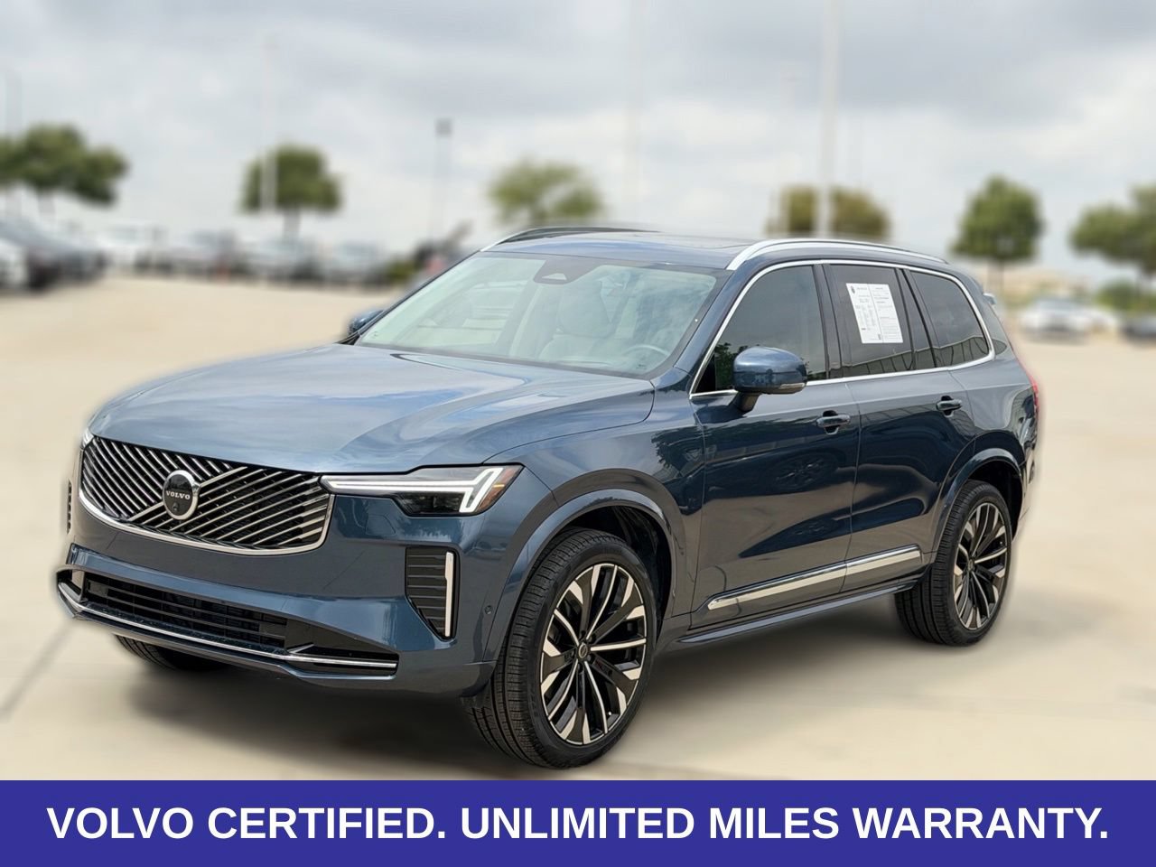 Certified 2026 Volvo XC90 B6 Ultra AWD/4WD image 2