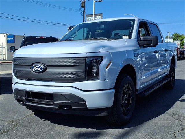 New 2025 Ford F150 Lightning XLT