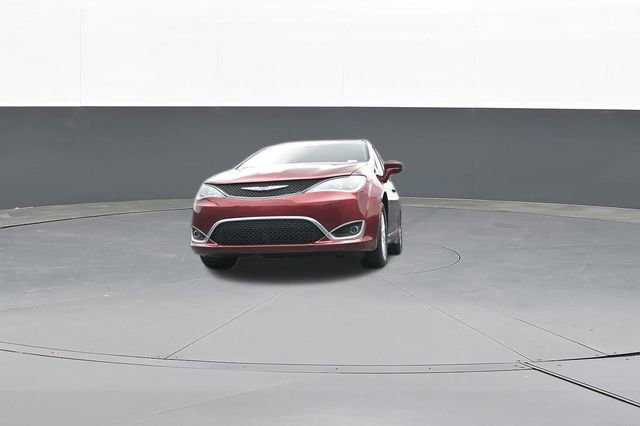 Used 2019 Chrysler Pacifica Touring-L image 56