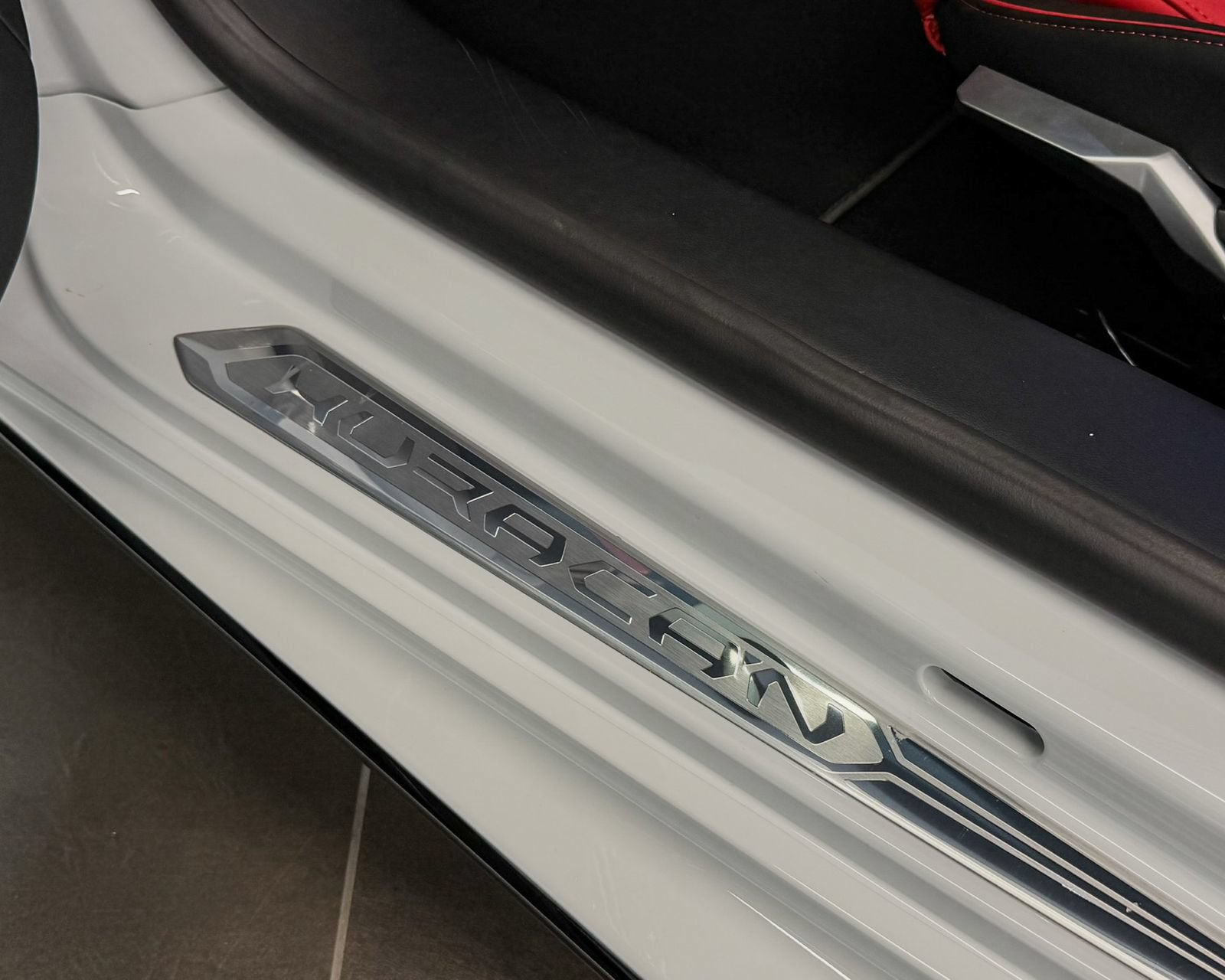 Used 2022 Lamborghini Huracan EVO RWD image 12
