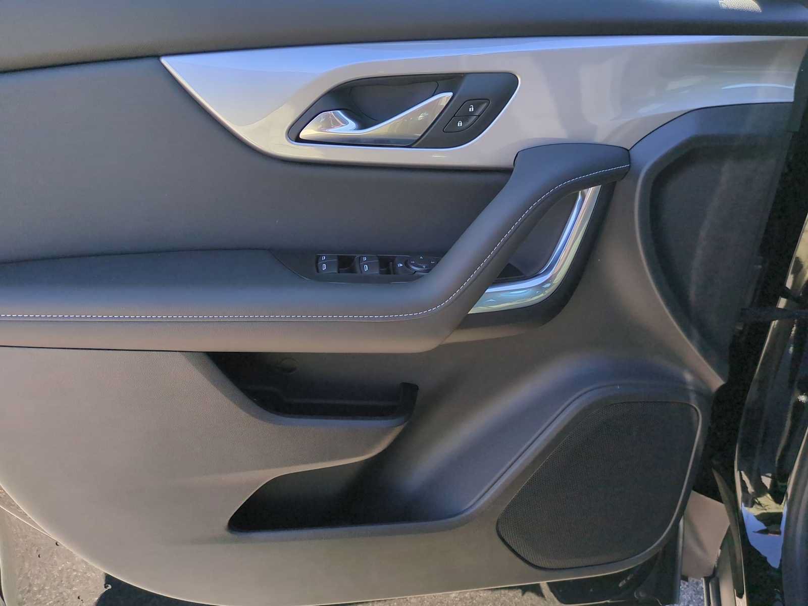 New 2026 Chevrolet Blazer LT FWD image 10
