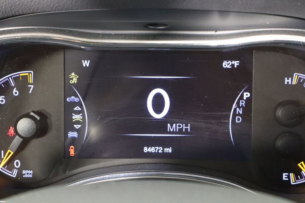 Used 2020 Jeep Grand Cherokee Limited w/ Trailer Tow Group IV image 41