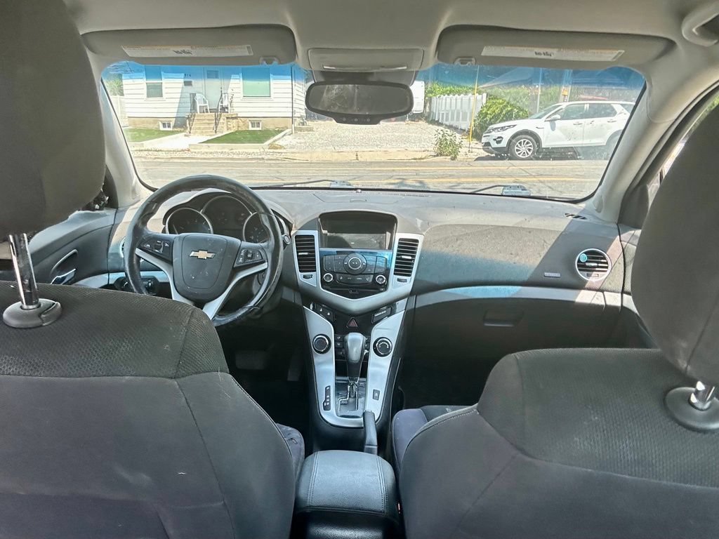 Used 2014 Chevrolet Cruze LT FWD image 7
