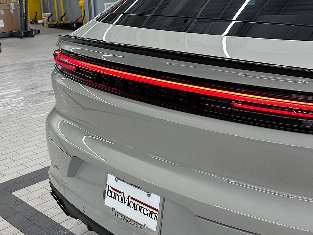 New 2026 Porsche Cayenne Coupe AWD/4WD image 34