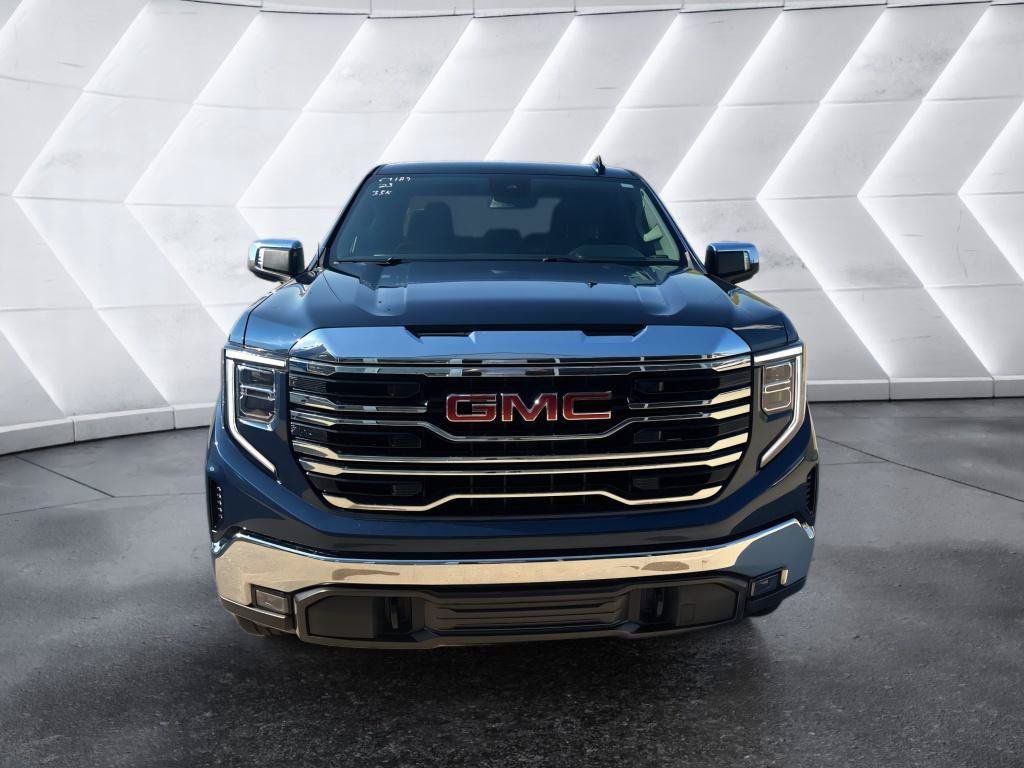 Used 2023 GMC Sierra 1500 SLT w/ SLT Premium Package AWD/4WD image 2