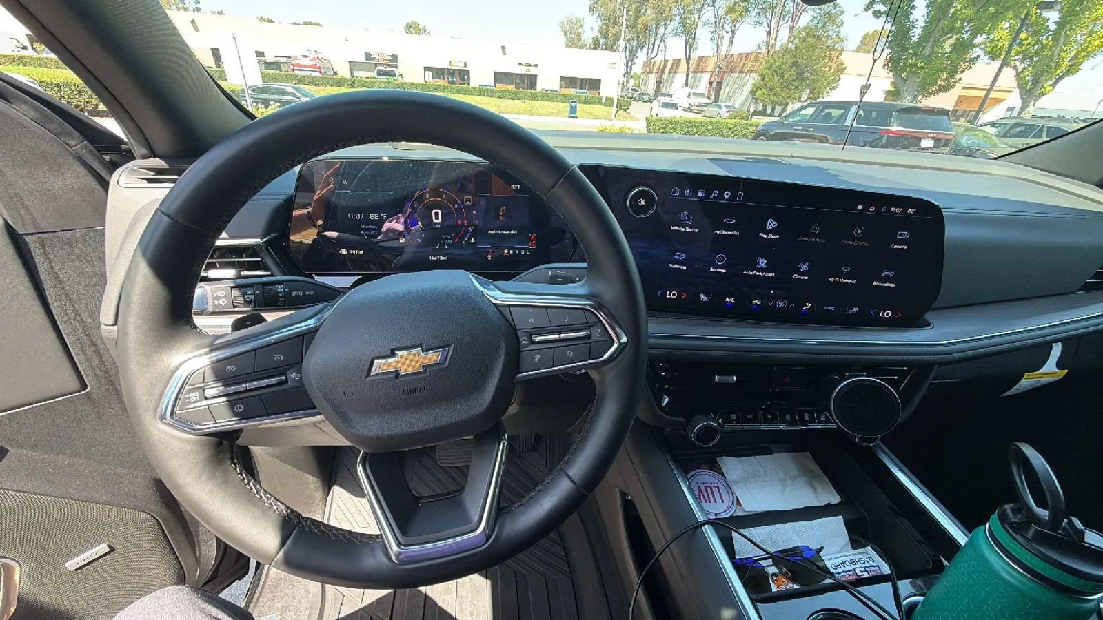 Used 2026 Chevrolet Suburban LT w/ Comfort Package RWD image 15