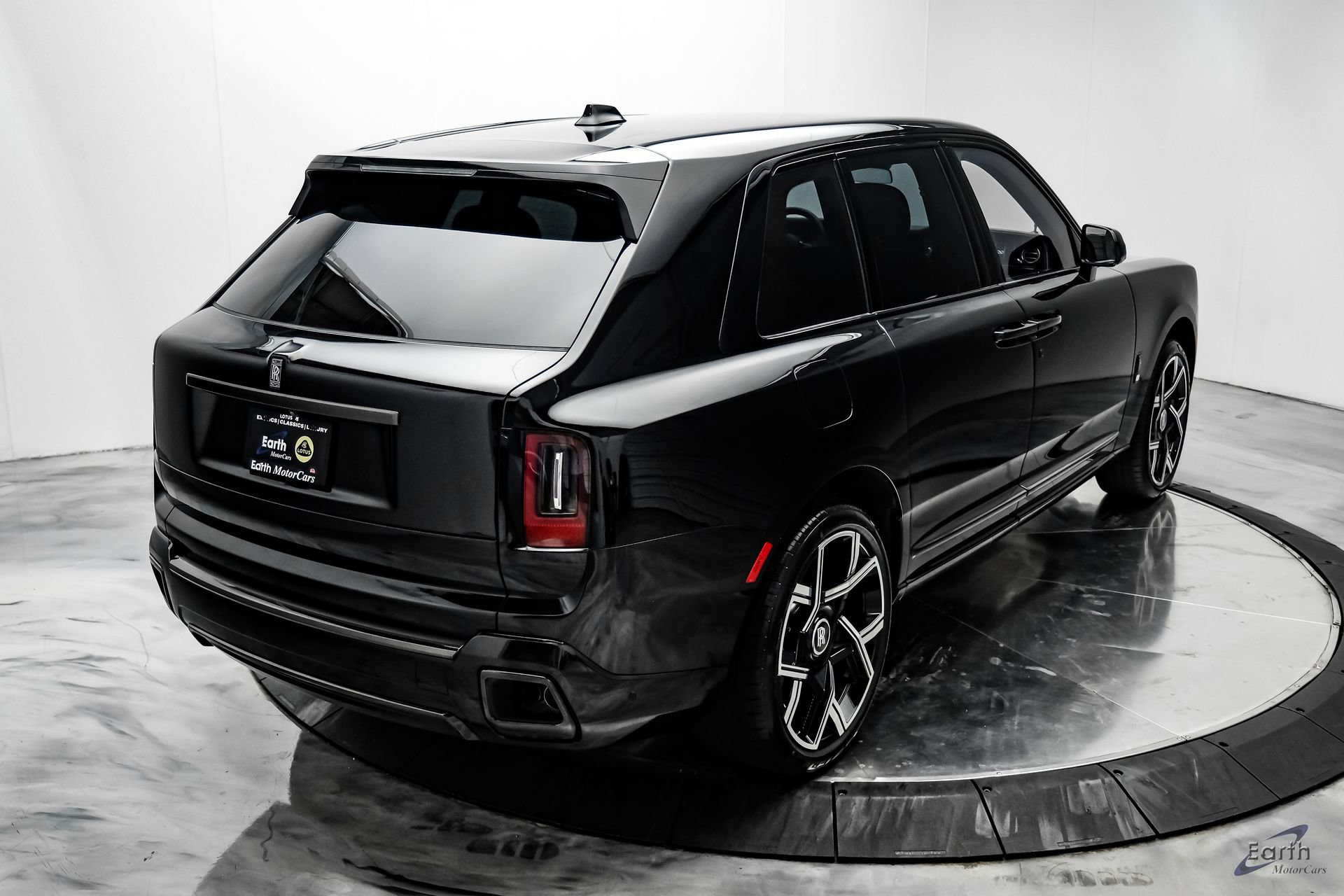 Used 2026 Rolls-Royce Cullinan Black Badge AWD/4WD image 20