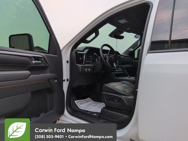 Used 2024 GMC Sierra 3500 AT4 w/ AT4 Premium Plus Package AWD/4WD image 9