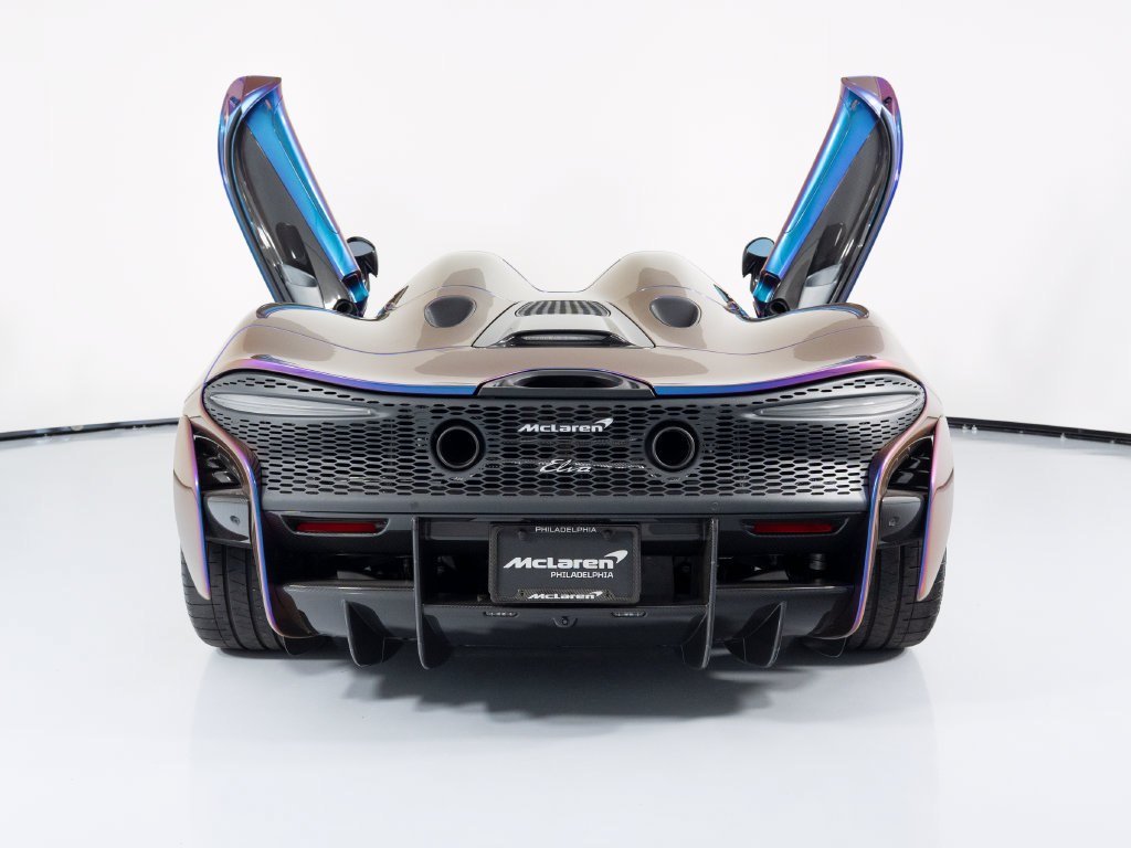 Used 2021 McLaren Elva RWD image 17
