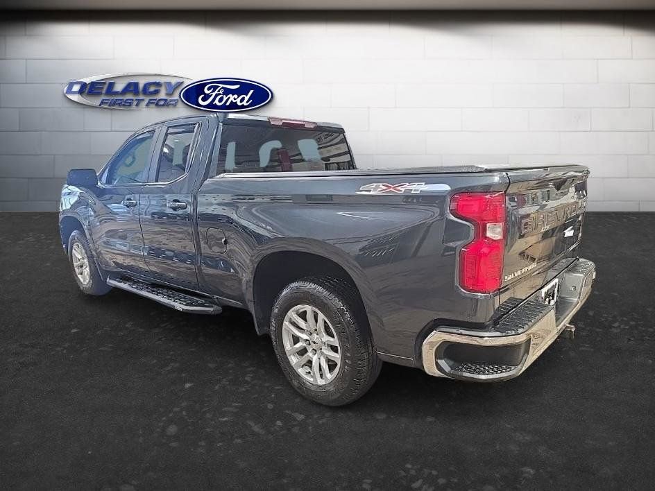 Used 2019 Chevrolet Silverado 1500 LT w/ All-Star Edition image 4