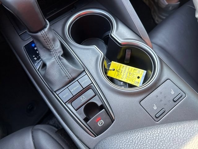 Used 2021 Toyota Camry XSE FWD image 28