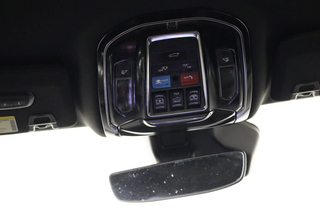 Used 2023 Jeep Grand Cherokee L Overland w/ Rear Seat Video Group I AWD/4WD image 29
