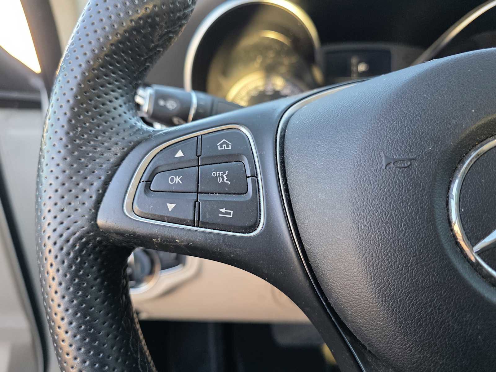 Used 2017 Mercedes-Benz C 300 Sedan image 9