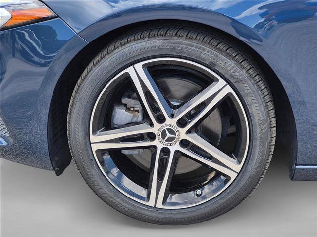 Used 2021 Mercedes-Benz A 220 image 22