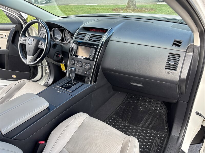 Used 2015 MAZDA CX-9 Touring FWD image 38
