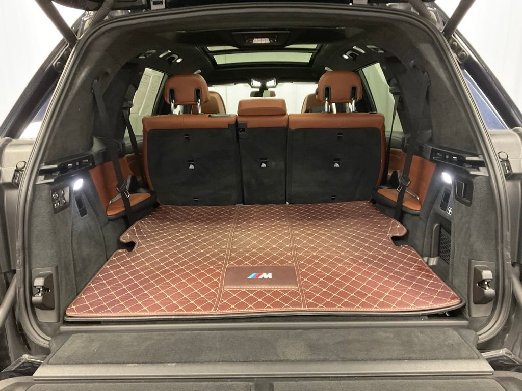 Used 2021 BMW X7 M50i image 38