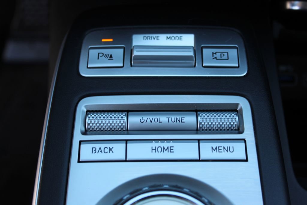 Used 2023 Genesis Electrified GV70 Advanced w/ Prestige Package image 23