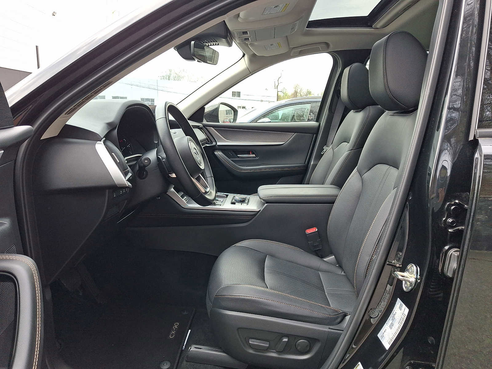 Certified 2025 MAZDA CX-90 3.3 Turbo w/ Preferred Package image 15