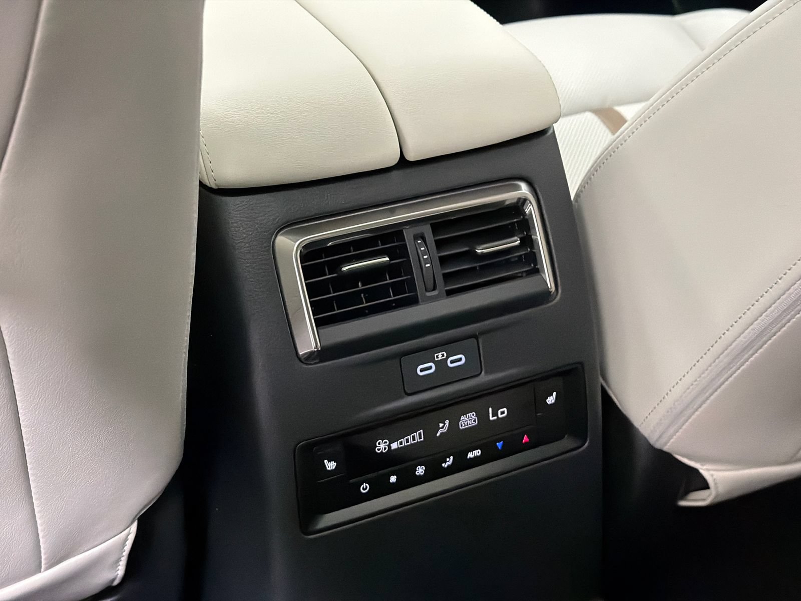 New 2026 MAZDA CX-90 Plug-In Hybrid w/ Premium Plus AWD/4WD image 20