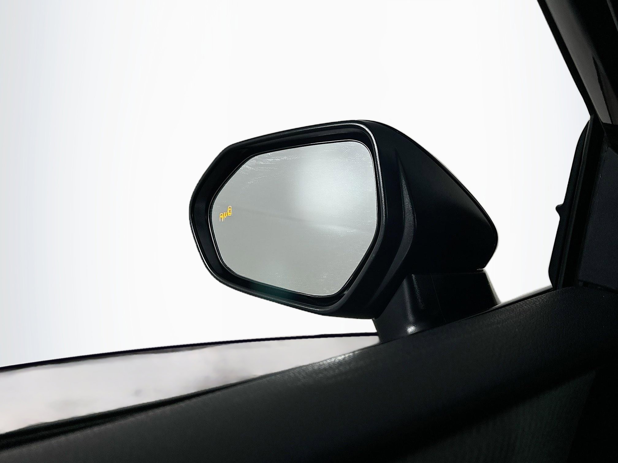 Used 2025 Toyota Camry SE image 16