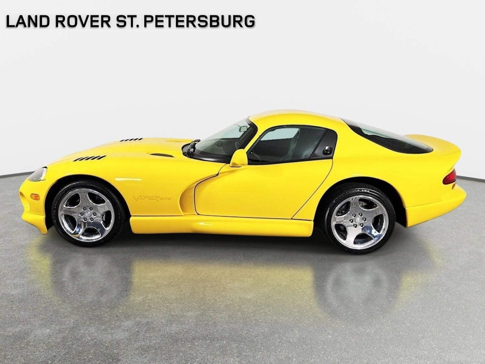 Used 2001 Dodge Viper GTS RWD image 8