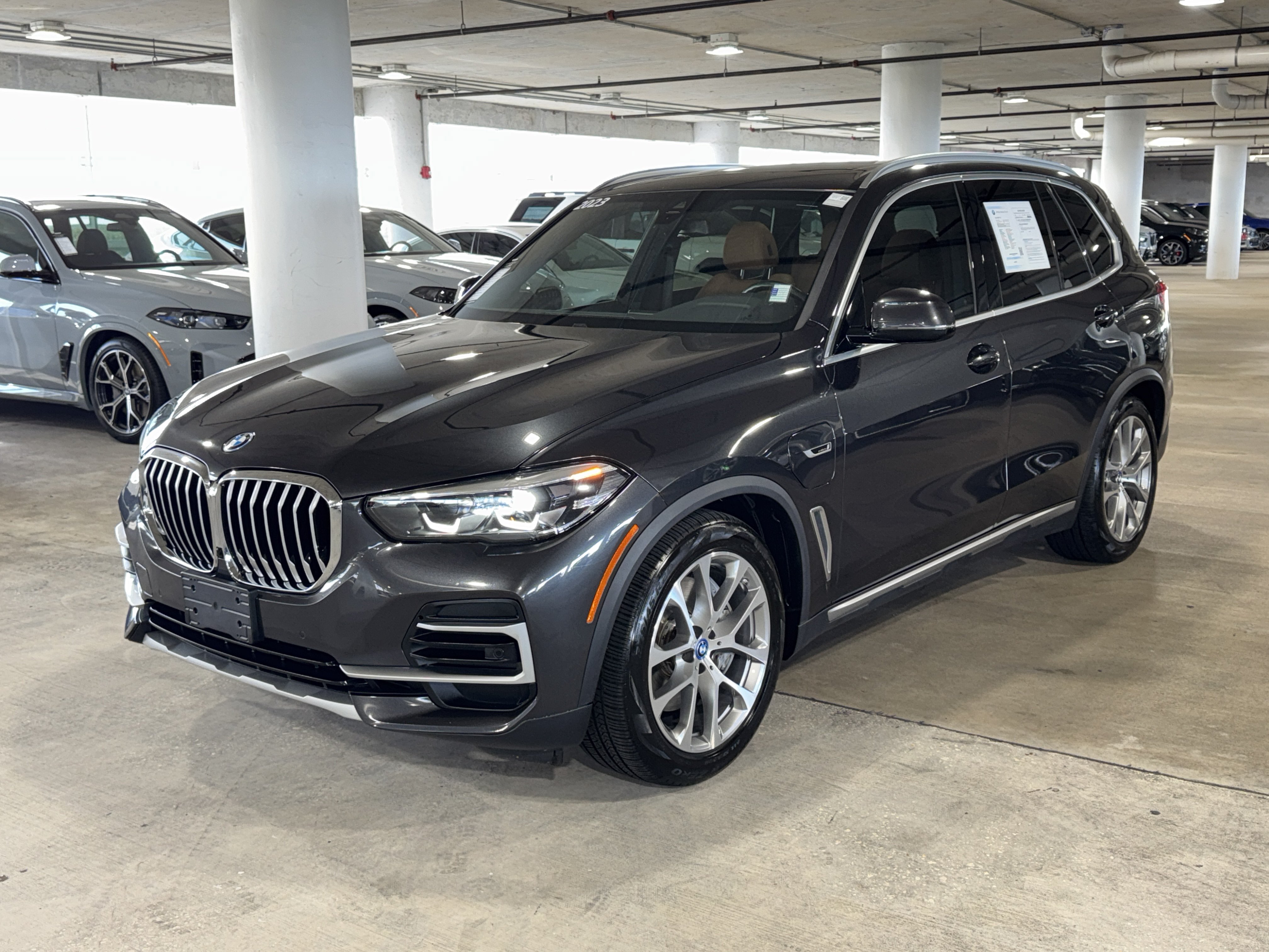 Certified 2023 BMW X5 xDrive45e AWD/4WD image 4