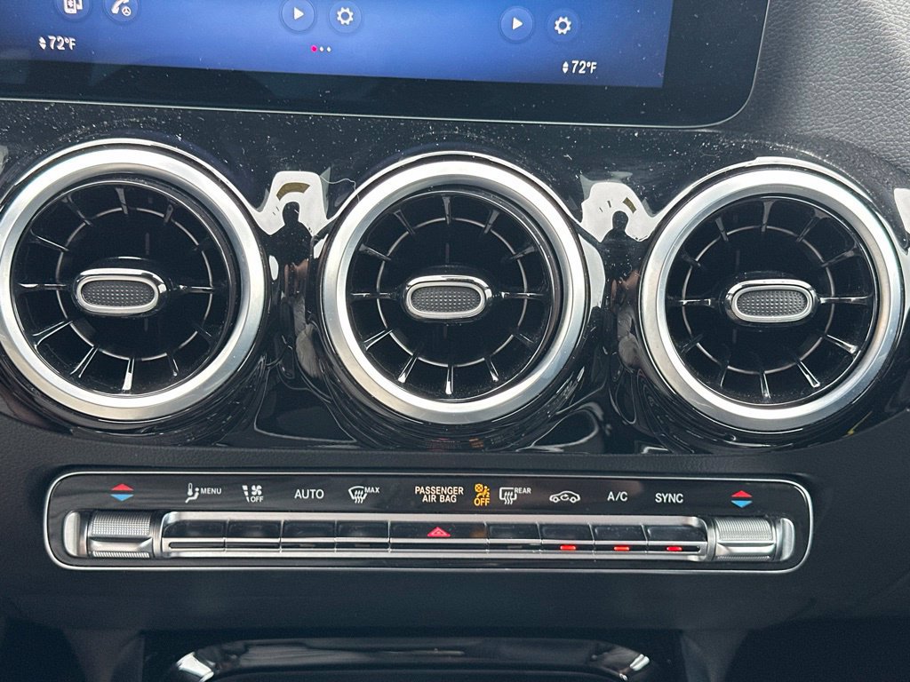 Used 2025 Mercedes-Benz GLA 250 image 24