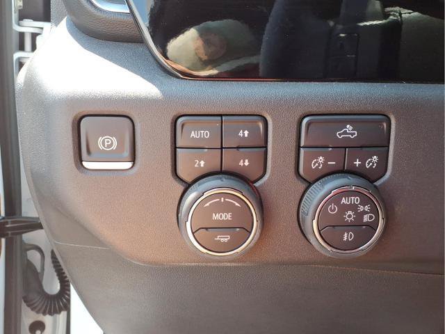 Used 2025 Chevrolet Silverado 1500 LT Trail Boss w/ Convenience Package II AWD/4WD image 20