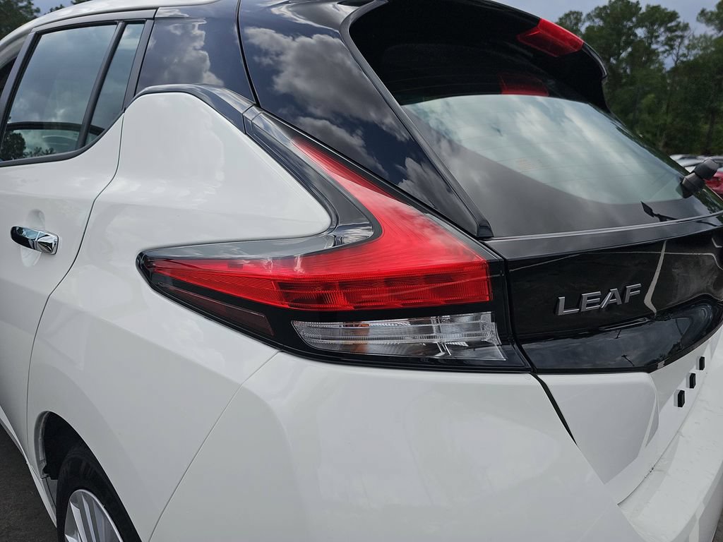 Used 2024 Nissan Leaf S FWD image 36