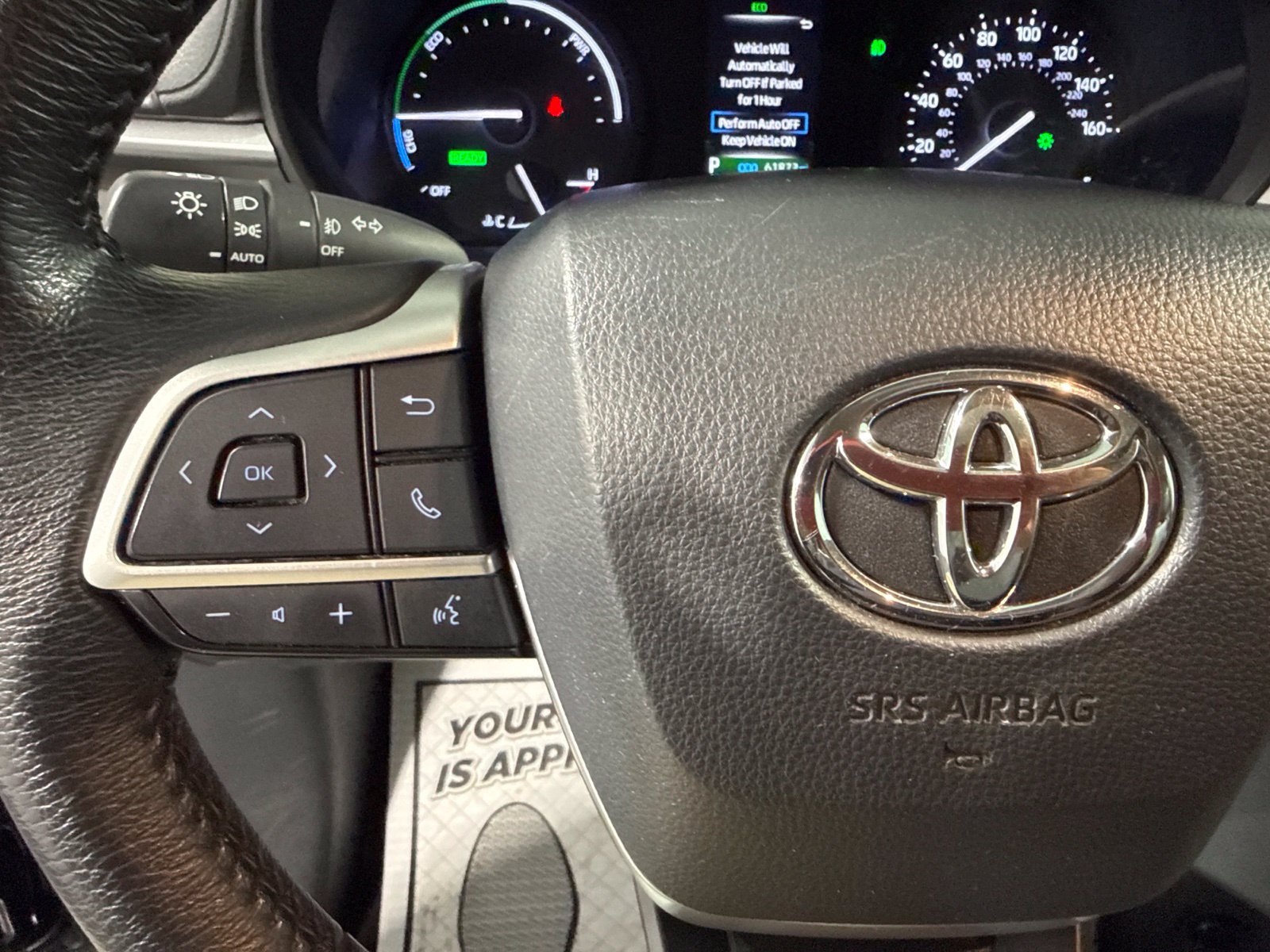 Used 2024 Toyota Sienna XLE FWD image 43