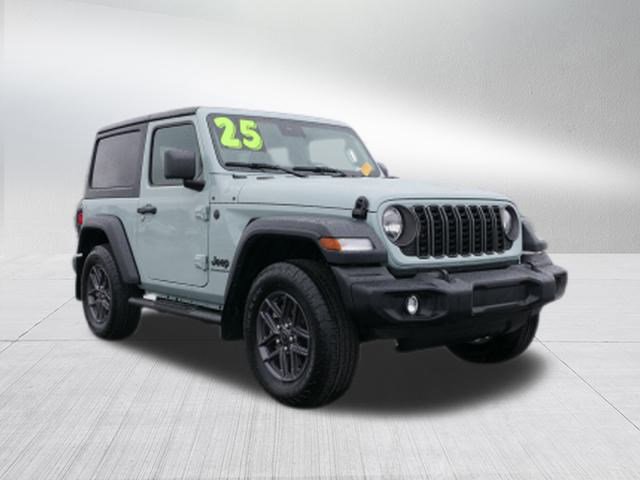 Used 2024 Jeep Wrangler Sport S image 9