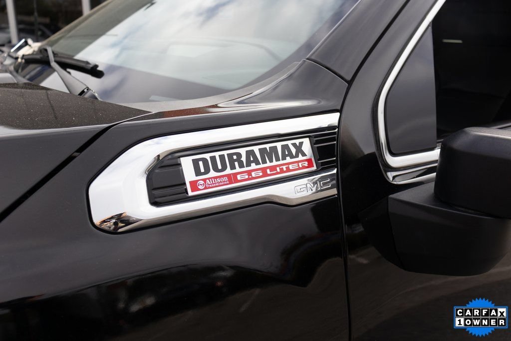 Used 2022 GMC Sierra 2500 Denali w/ Denali Black Diamond Edition AWD/4WD image 8