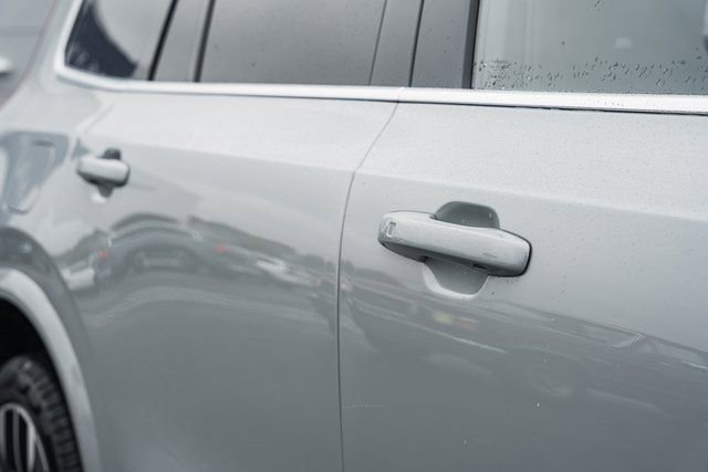 New 2026 Volvo XC90 B6 Plus w/ Protection Package Premier image 15