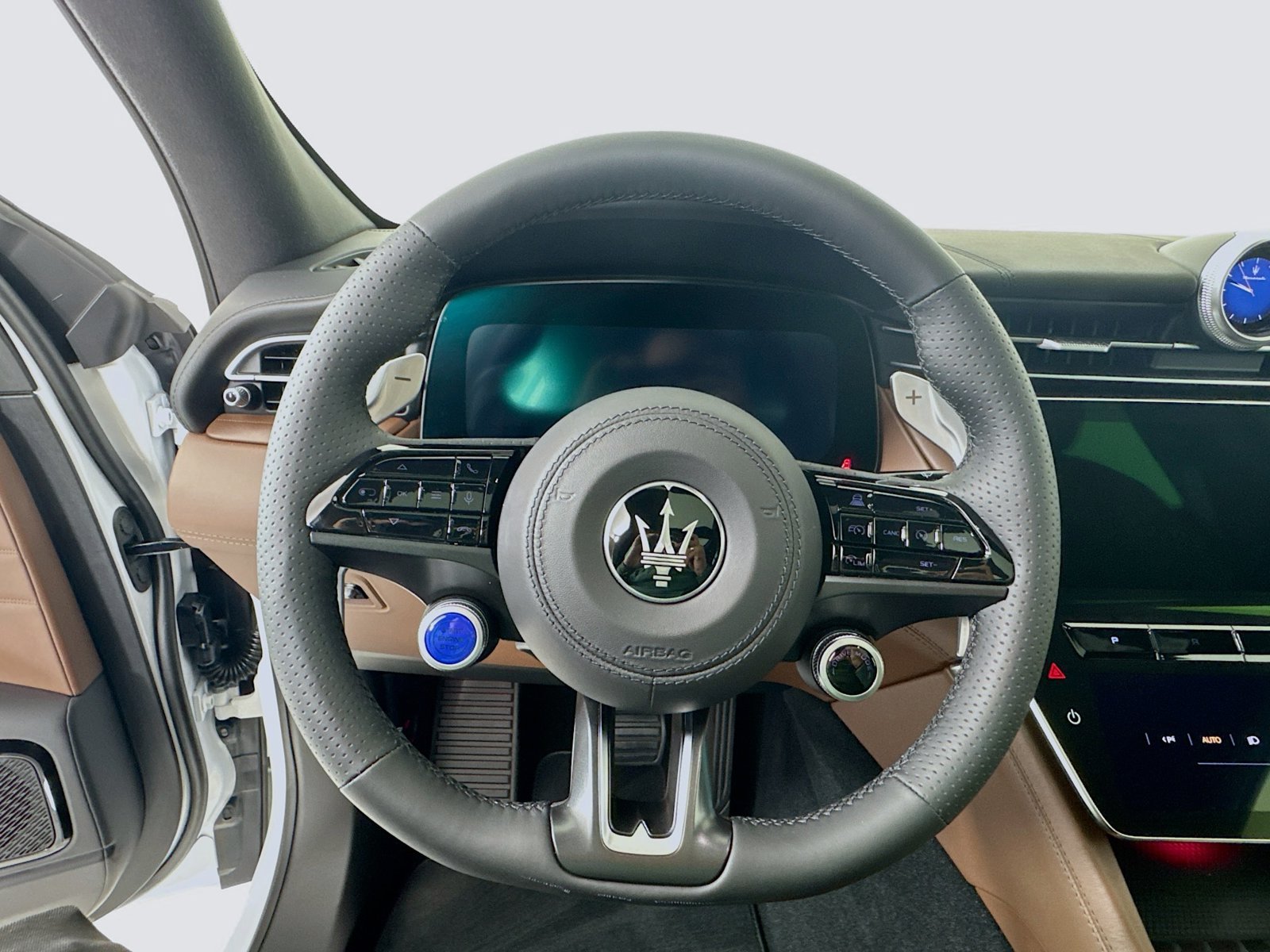 Used 2025 Maserati Grecale GT AWD/4WD image 12