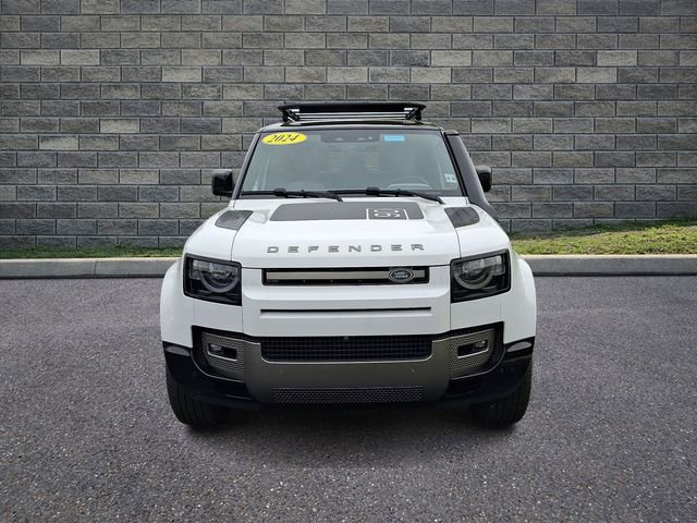 Used 2024 Land Rover Defender 90 X-Dynamic SE AWD/4WD image 2
