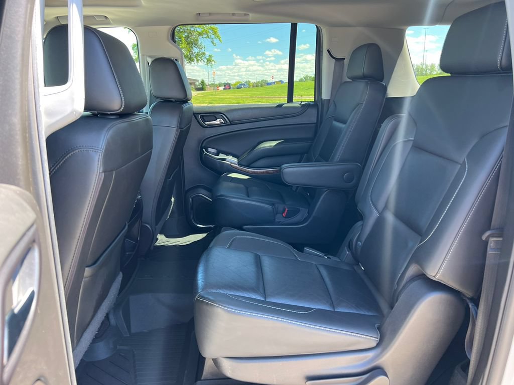 Used 2018 Chevrolet Suburban Premier w/ Max Trailering Package AWD/4WD image 5