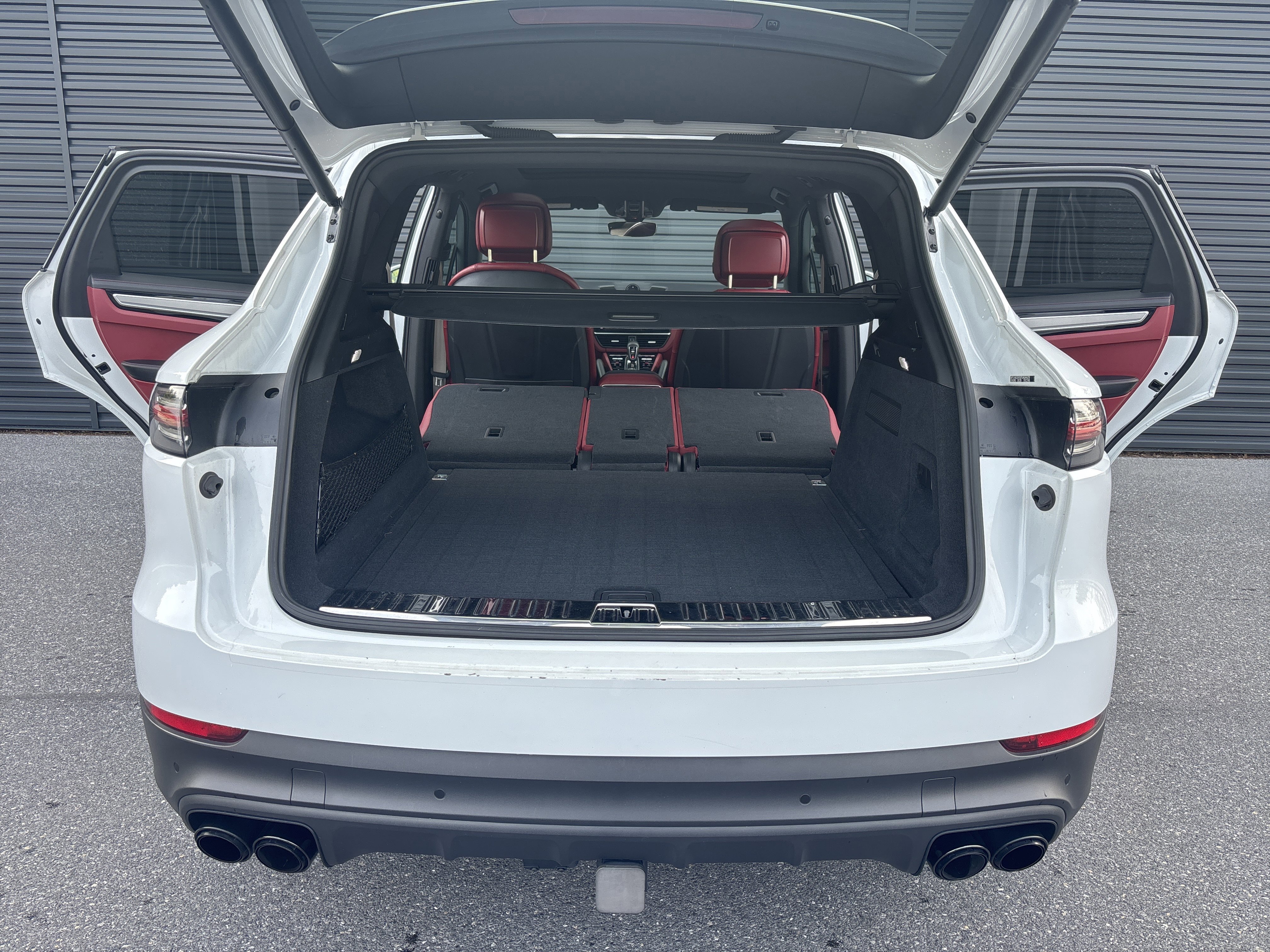 Certified 2023 Porsche Cayenne image 10