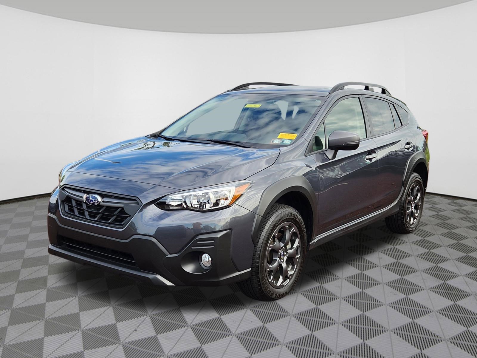 Used 2022 Subaru Crosstrek 2.5i Sport w/ Moonroof Package AWD/4WD image 2