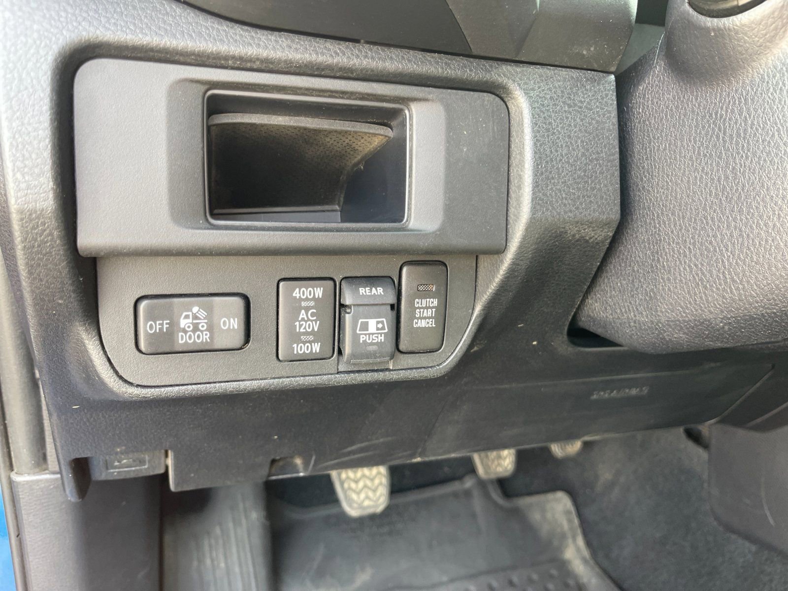 Used 2017 Toyota Tacoma TRD Off-Road w/ Tow Package AWD/4WD image 27