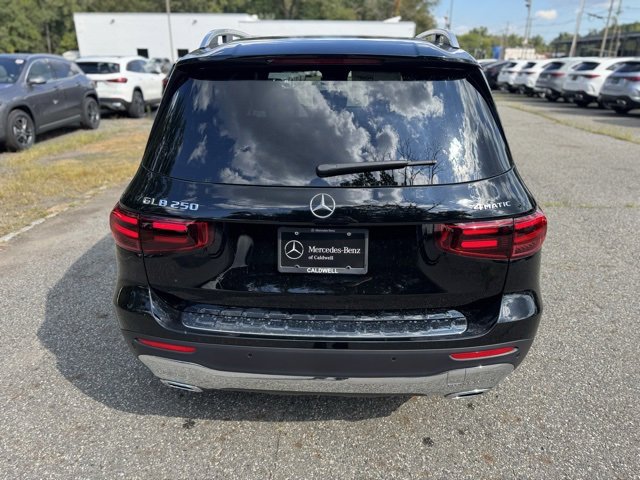 New 2026 Mercedes-Benz GLB 250 4MATIC image 4