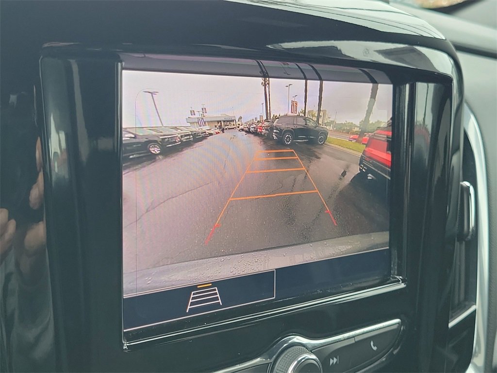 Certified 2023 Chevrolet Traverse LT image 9